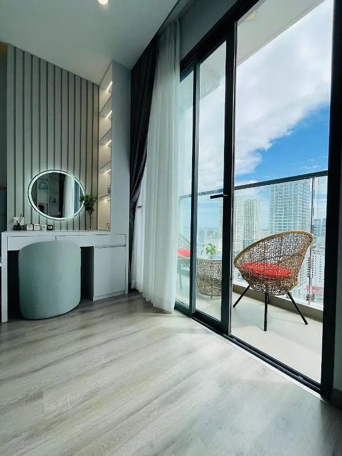 2608 - Luxury Apt Sea View Marina Suites Full Option Nha Trang 0*,